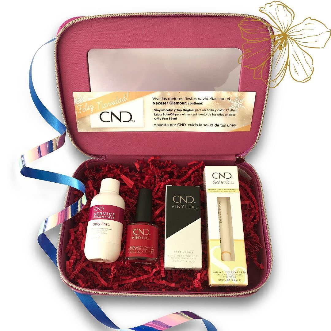 Coneixeu els necessers que CND ha preparat aquest any per regalar?
Estan disponibles, no et quedis sense!!!

#naturalbeauty
#bellezanatural
#cuidarsenuncaasidotanfacil
#regalabelleza
#cndshellac
#turegaloideal
#andorraestetica
#cuidatusmanos
#andorralovers