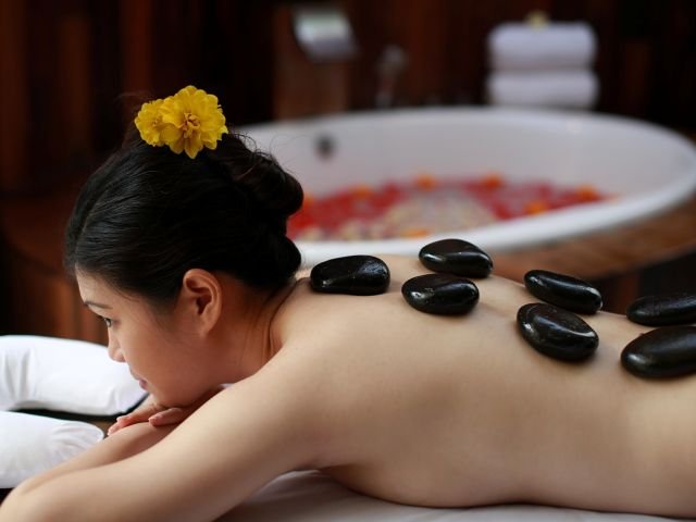 A Natural Beauty, ens esforcem constantment per oferir-te el millor en tractaments i resultats.  Per això, estem dedicats a buscar i oferir les millors formacions i tècniques més avançades en el camp de l'estètica i el benestar. Ens assegurem que el nostre equip estigui sempre actualitzat amb les últimes tendències i pràctiques per garantir que obtinguis els millors resultats possibles en cada visita.  El nostre compromís amb l'excel·lència ens impulsa a proporcionar-te un servei de alta qualitat que compleixi amb les teves expectatives i et ajudi a assolir els teus objectius de bellesa i benestar.  Confia en nosaltres per oferir-te una experiència única i transformadora en cada sessió! .. .. #naturalbeauty #bellezapersonal #tratamientosfaciales #nuevostratamientos #tuestetica #seguimoscreciendojuntos #nosencantanuestrotrabajo #mesoterapiafacial #andorralovers 