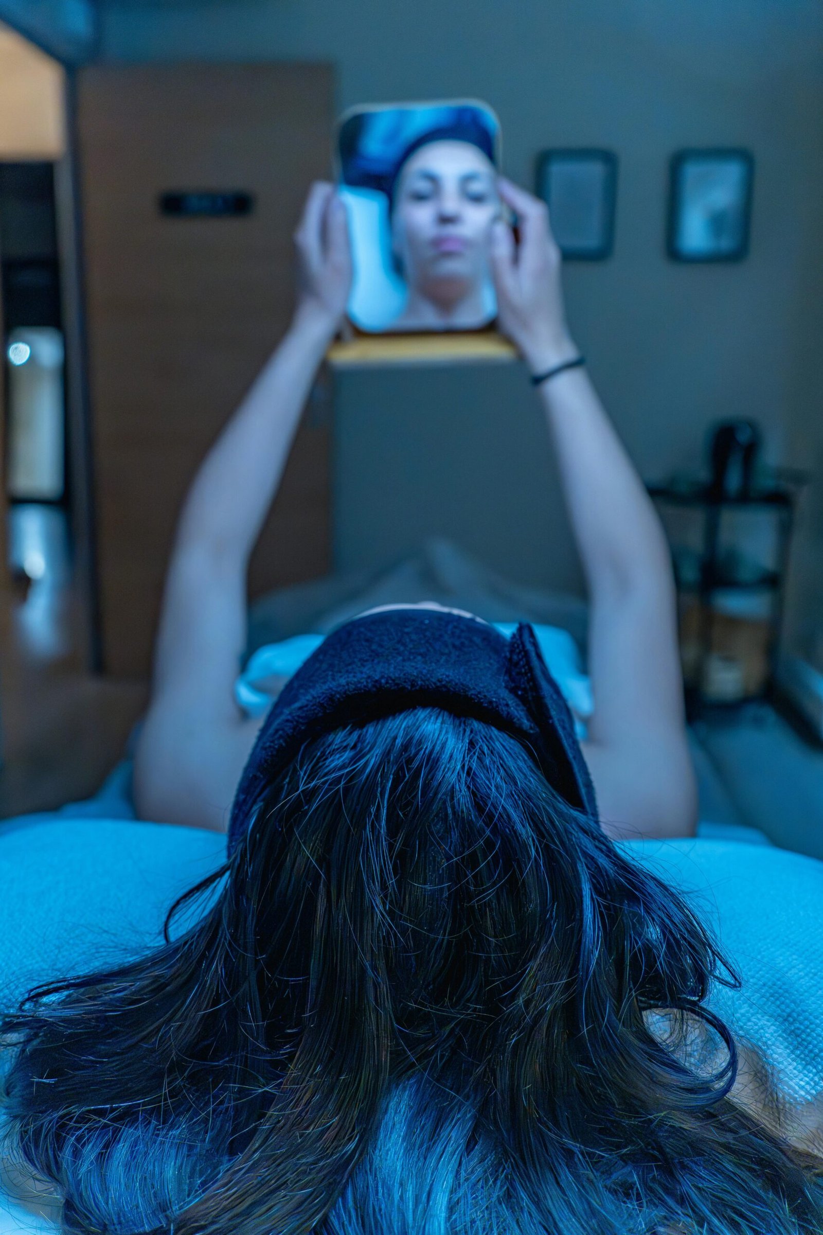 Hola 👋 estamos buscando una peluquera/o Es imprescindible experiencia demostrable. Interesados escribirnos al 📲☎️ 624709 ✅ te esperamos 🤗 . . . . #naturalbeauty #bellezanatural #Cuidaturostro #andorralover #tuestetica #nosencantacuidardeti #siempremasbellas #buscastrabajo #peluqueria #andorralovers #andorratrabajo #teesperamos